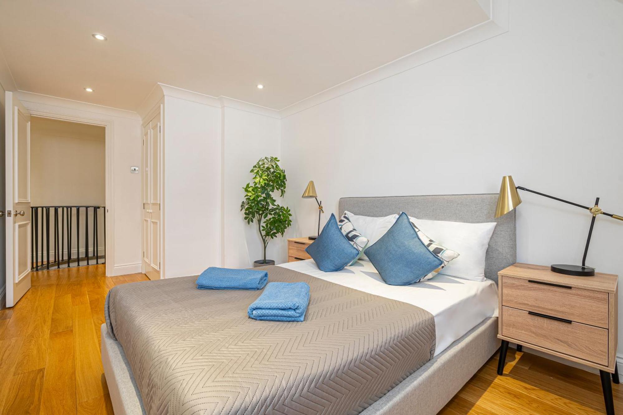 Covent Garden Apartment